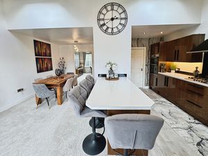 Dining Kitchen- click for photo gallery